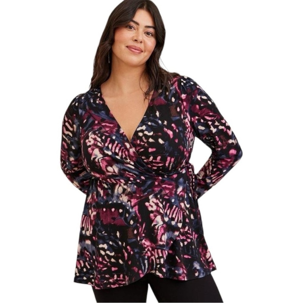 TORRID Studio knit Wrap Long Sleeve Black Print Sz 2